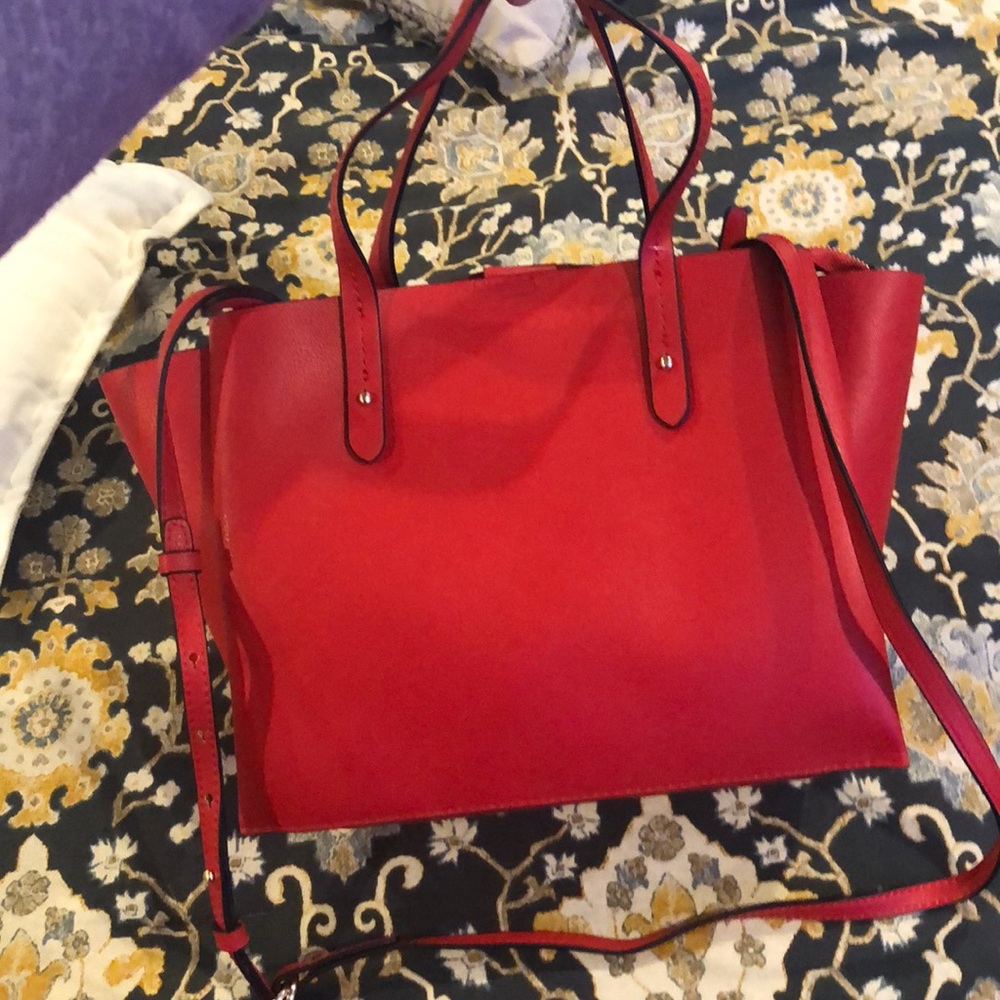 Gap triple compartment tote